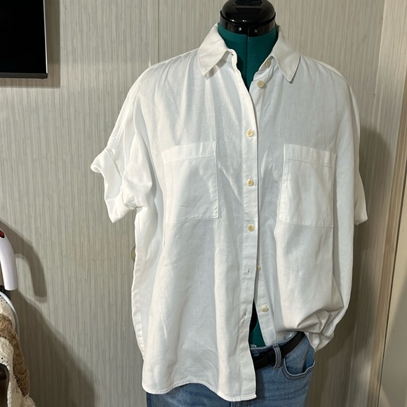 Madewell Tops - NWOT! Madewell Women's Pure White Courier Button-Back Short Sleeve Shirt